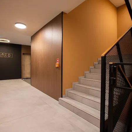 Apartamento Native Wita Stwosza 20 Jacuzzi Cracóvia